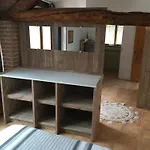 La Maison Au Bout De L'allee *