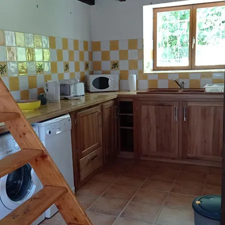 La Maison Au Bout De L'allée Сasa de vacaciones Carbes