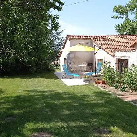 La Maison Au Bout De L'allee